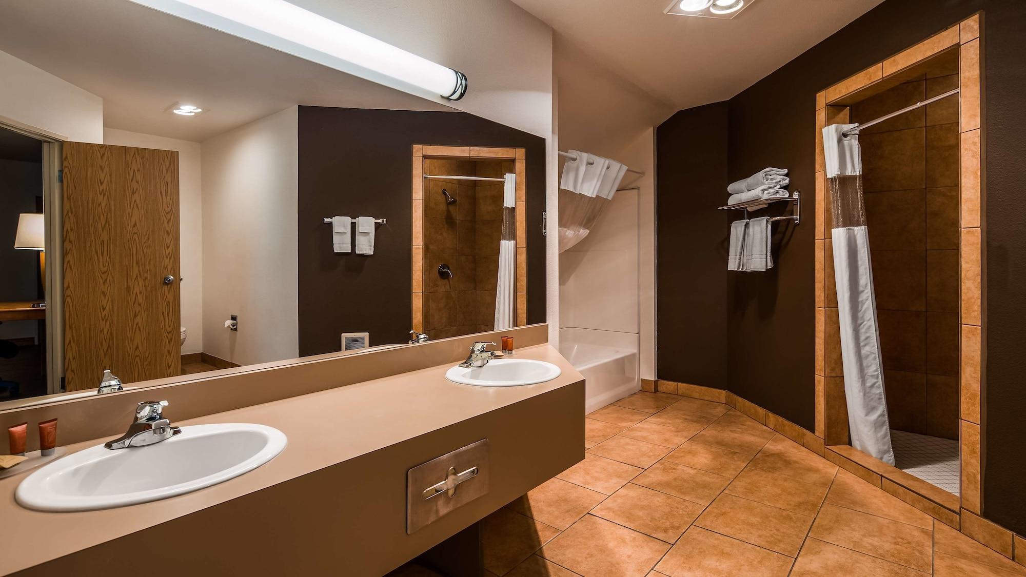 Surestay Plus Hotel By Best Western Пост-Фолс Екстер'єр фото